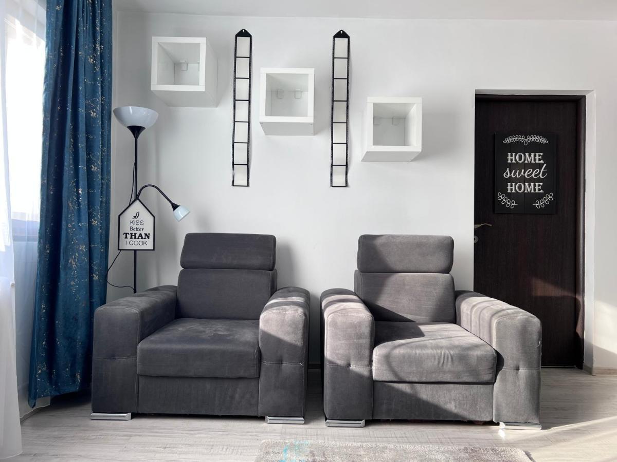 3 Rooms Apartment Palace View Iasi Exterior photo